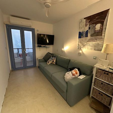 Big Blue New Apartment อายิโอสนิโกลาโอส ภายนอก รูปภาพ
